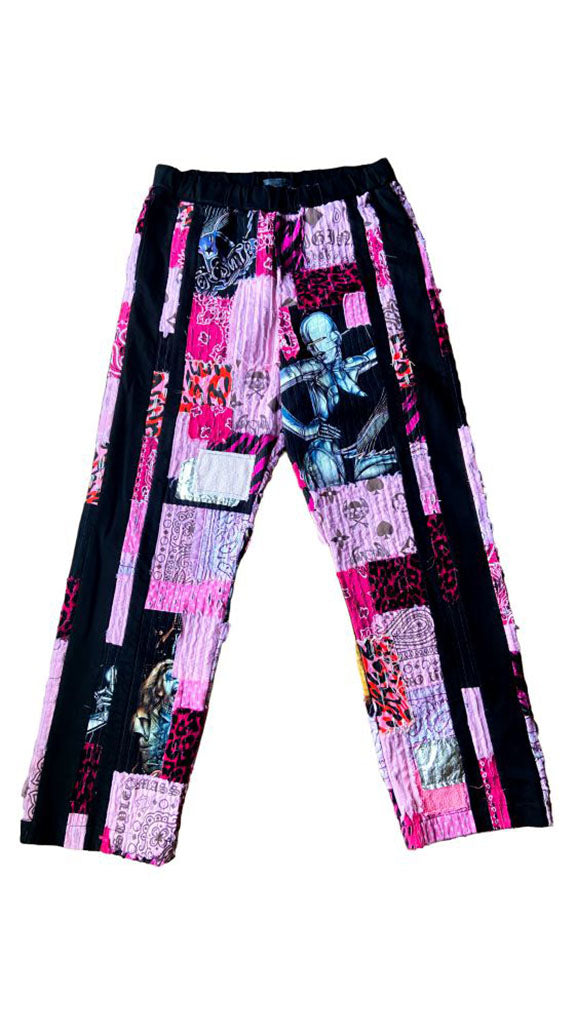Massimo Sabbadin pantaloni boro pantaloni realizzati con la tecnica di ispirazione giapponese boro sashiko abbiamo utilizzato pezzi di tessuto riciclati rosa e t shirt rock vintage base tessuto denim fatti a mano in italia