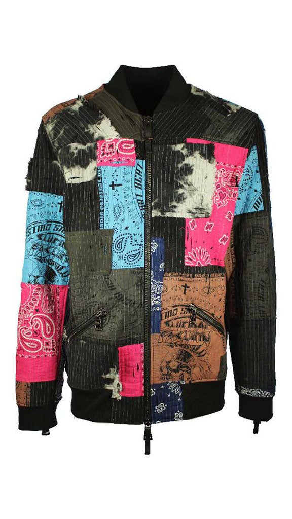 bomber boro unisex pattern realizzato con tecnica di inspirazione giapponese boro sashiko, (può risultare leggermente diverso dalla foto) utilizzando bandane e tessuti vintage che stampiamo, modifichiamo e rendiamo unici, materiale comoda felpa con lunghe zip sulle maniche come dettagli,